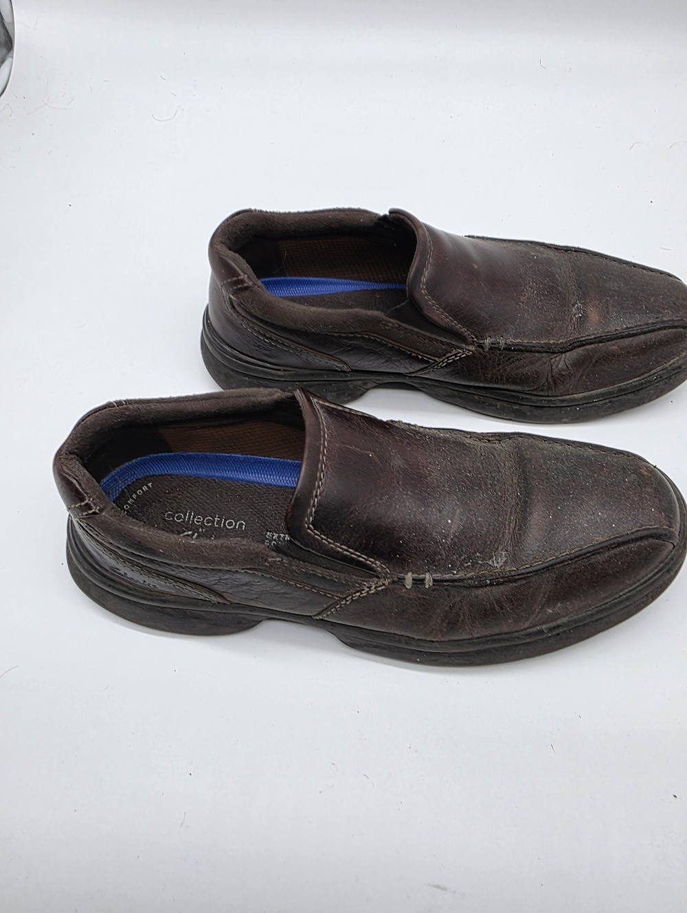 Men's Clarks SZ 9 Slip-On Leather Loafers - Brown
